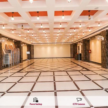 Hotel Vaccinated Staff- OYO Flagship 69860 Mastana Palace Varanasi Exterior foto