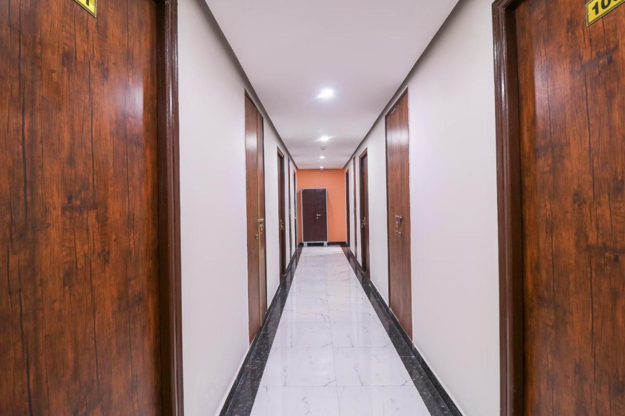 Hotel Vaccinated Staff- OYO Flagship 69860 Mastana Palace Varanasi Exterior foto